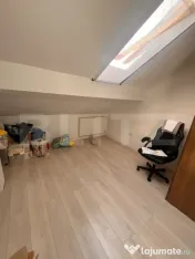 Apartament cu 2 camere, decomandat, pod mansardabil, zona Ge 