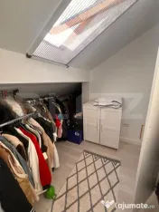 Apartament cu 2 camere, decomandat, pod mansardabil, zona Ge 