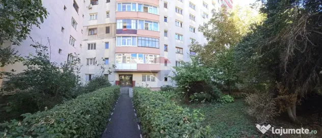 Apartament de vânzare 3 camere| BL Republicii, Ploiești - Ploiesti (Prahova)