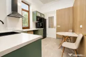 Vilă 17 Camere | 386 MP | 3 Intrări | Plantelor – Foișo 