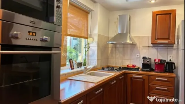 Vila de inchiriat Iancu Nicolae 5 camere mobilata - Bucuresti (Bucuresti-Ilfov)