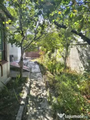 Casă spațioasă cu teren de 626 mp – ideală pentru reno