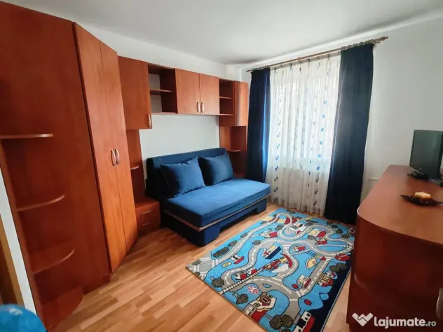 Inchiriez apartament 2 camere decomandat in Salajan, etaj 1, mobilat