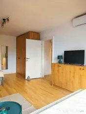 Nerva traian studio etaj 4