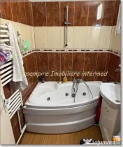 Apartament 2 camere decomandate zona KM 4-5
