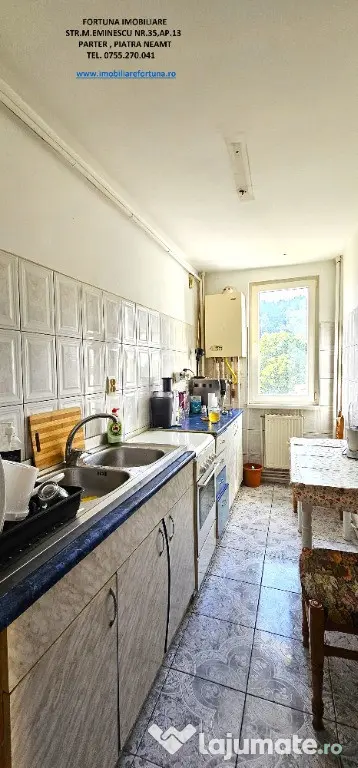 Apartam4ent 3 camere - zona Centrala, etaj 3, lift, boxa - Piatra-Neamt (Neamt)