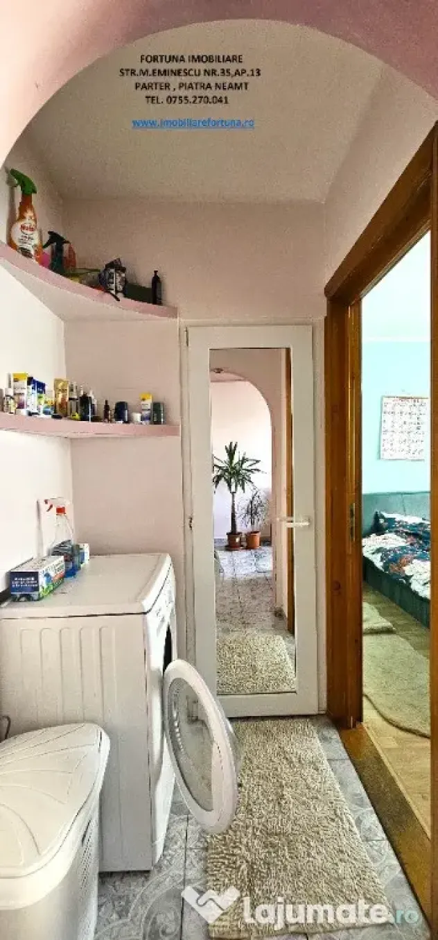 Apartam4ent 3 camere - zona Centrala, etaj 3, lift, boxa - Piatra-Neamt (Neamt)
