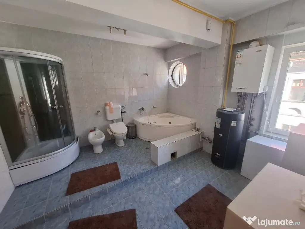 Inchiriez apart 3 camere Zona Boul Rosu ID:RH-45619-property - Arad (Arad)