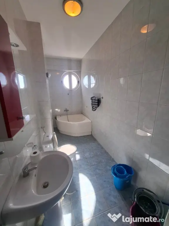 Inchiriez apart 3 camere Zona Boul Rosu ID:RH-45619-property - Arad (Arad)