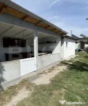 Casă nouă, 110 mp, 6.000 mp de teren, zona Spiridoni
