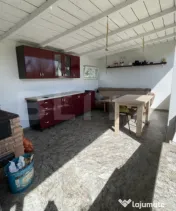 Casă nouă, 110 mp, 6.000 mp de teren, zona Spiridoni