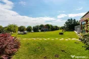 DOMENIU de 5,9 ha I Lac, Casă și Aerodrom – multiple ...