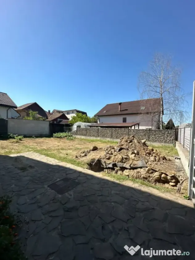 CASĂ DE ÎNCHIRIAT | 143 MP | CURTE 260 MP | TERASĂ 33 MP - Baia Mare (Maramures)