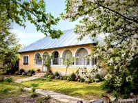 Vând casă cu teren, zonă liniștită –Drăgănești-OLT 