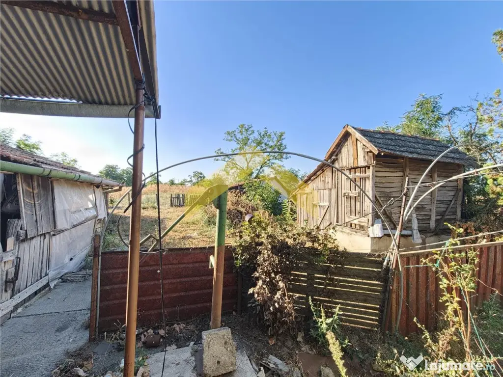 Casa de in Kisdombegyhaz, Ungaria - Variasu Mic (Arad)