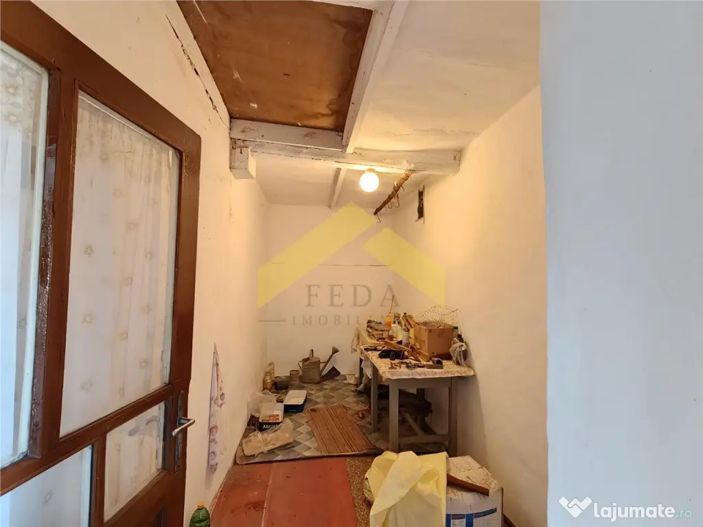 Casa de in Kisdombegyhaz, Ungaria - Variasu Mic (Arad)