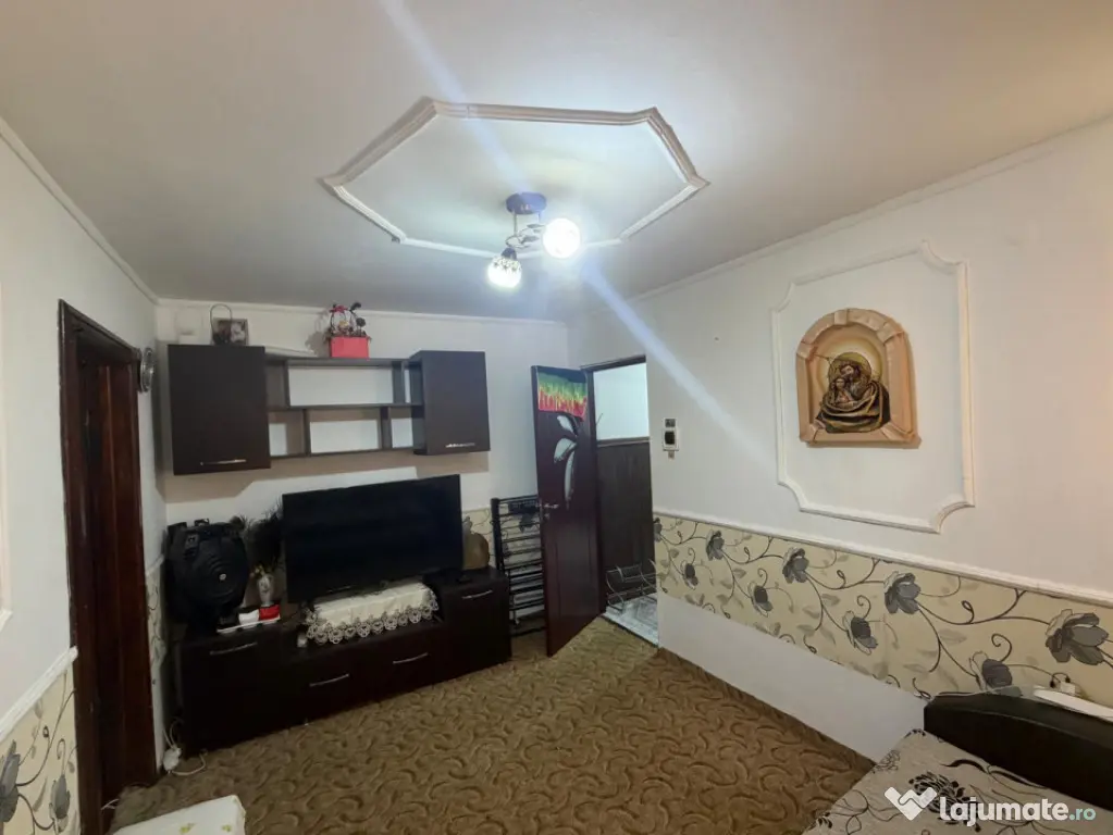 Apartament 2 camere, 39 mp, renovat, mobilat si utilat, lang - Craiova (Dolj)