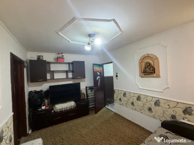Apartament 2 camere, 39 mp, renovat, mobilat si utilat, lang - Craiova (Dolj)