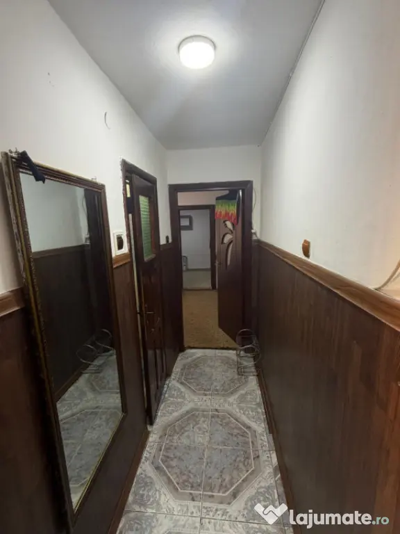 Apartament 2 camere, 39 mp, renovat, mobilat si utilat, lang - Craiova (Dolj)