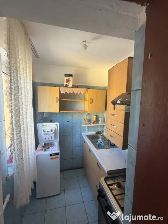 Apartament 2 camere, 39 mp, renovat, mobilat si utilat, lang - Craiova (Dolj)