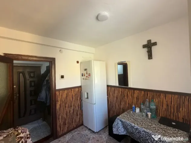 Apartament 2 camere, 39 mp, renovat, mobilat si utilat, lang - Craiova (Dolj)