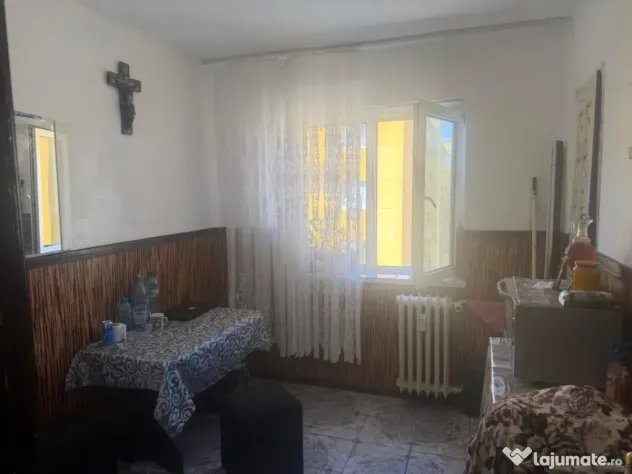 Apartament 2 camere, 39 mp, renovat, mobilat si utilat, lang - Craiova (Dolj)