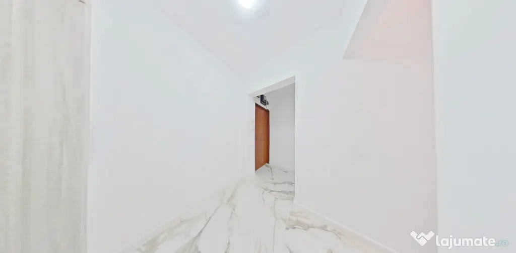Apartament cu 2 camere renovat in Vlaicu la X-uri - Arad (Arad)