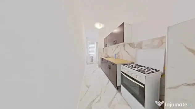 Apartament cu 2 camere renovat in Vlaicu la X-uri - Arad (Arad)
