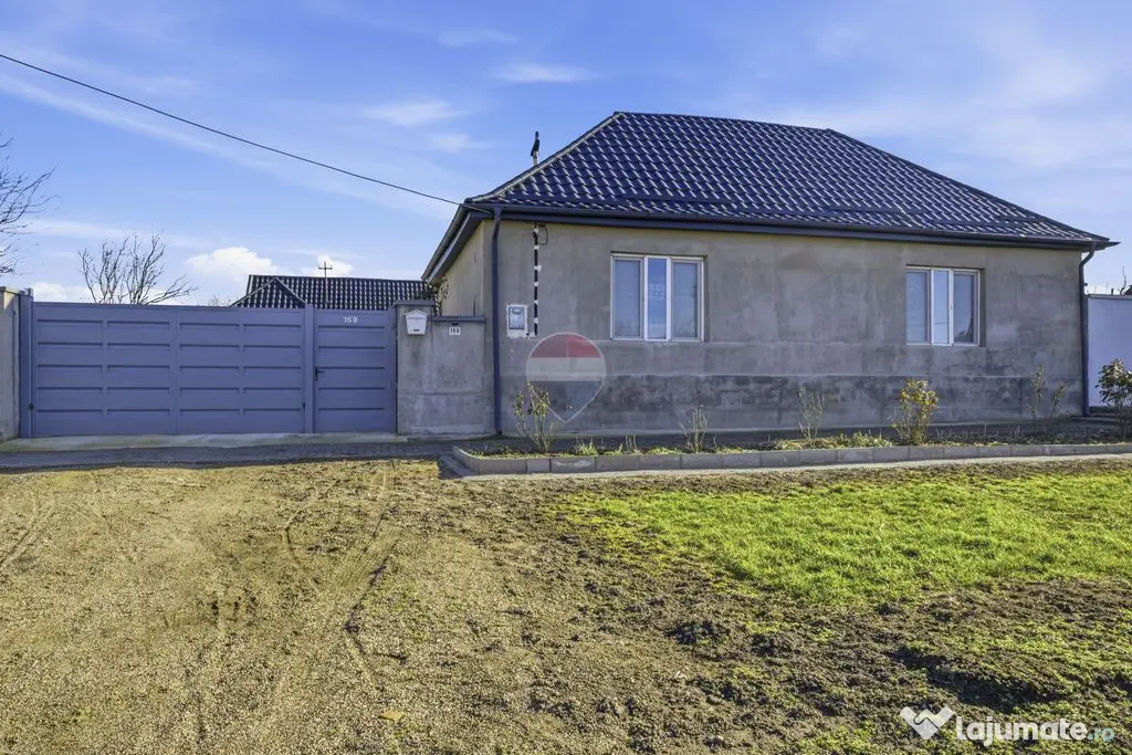 Casă renovată cu teren generos în Satu Mare,Secusigiu - Satu Mare (Arad)