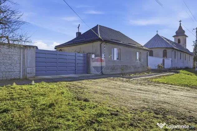 Casă renovată cu teren generos în Satu Mare,Secusigiu - Satu Mare (Arad)