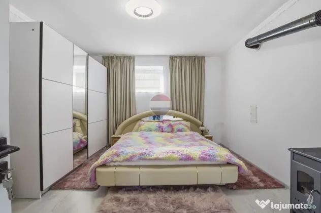 Casă renovată cu teren generos în Satu Mare,Secusigiu - Satu Mare (Arad)