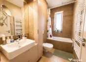 Apartament 3 camere | Qualis | 2 balcoane | Parcare 