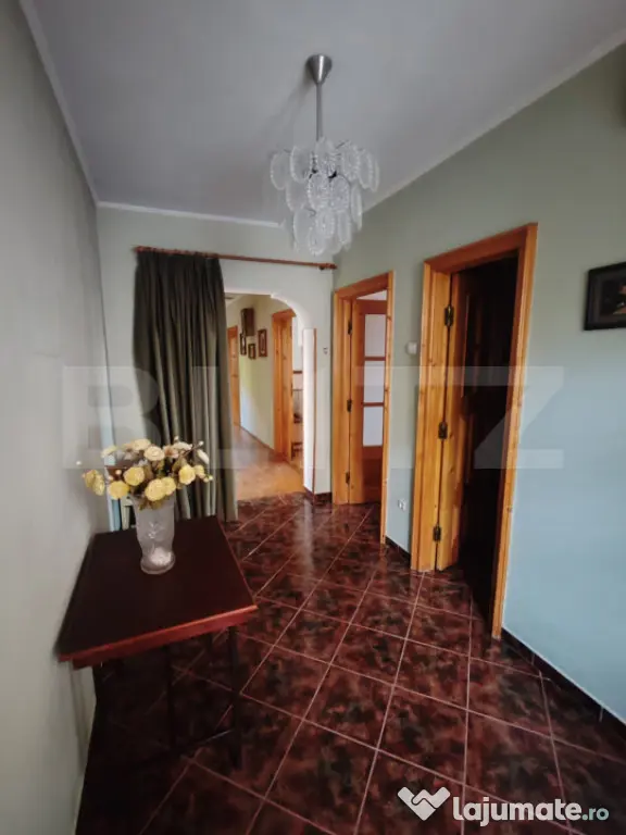 Casă spațioasă - potențial rezidențial și comercial, 3 - Suceava (Suceava)