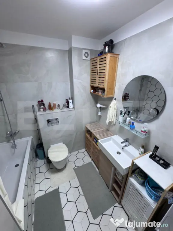 Studio de lux, pt investitie – Tractorul-Coresi - Brasov (Brasov)