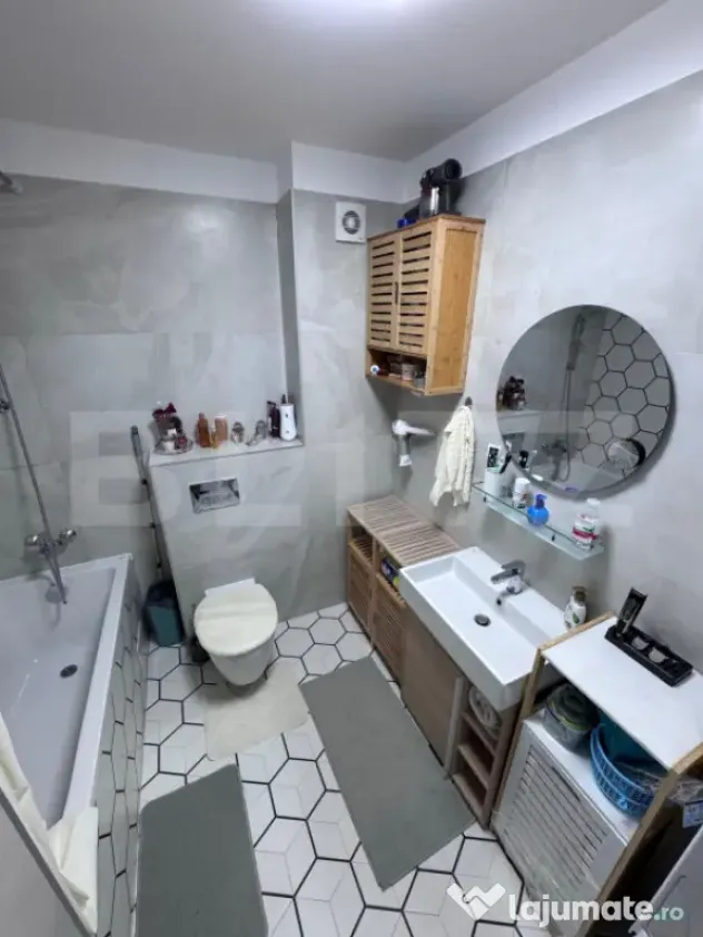 Studio de lux, pt investitie – Tractorul-Coresi - Brasov (Brasov)