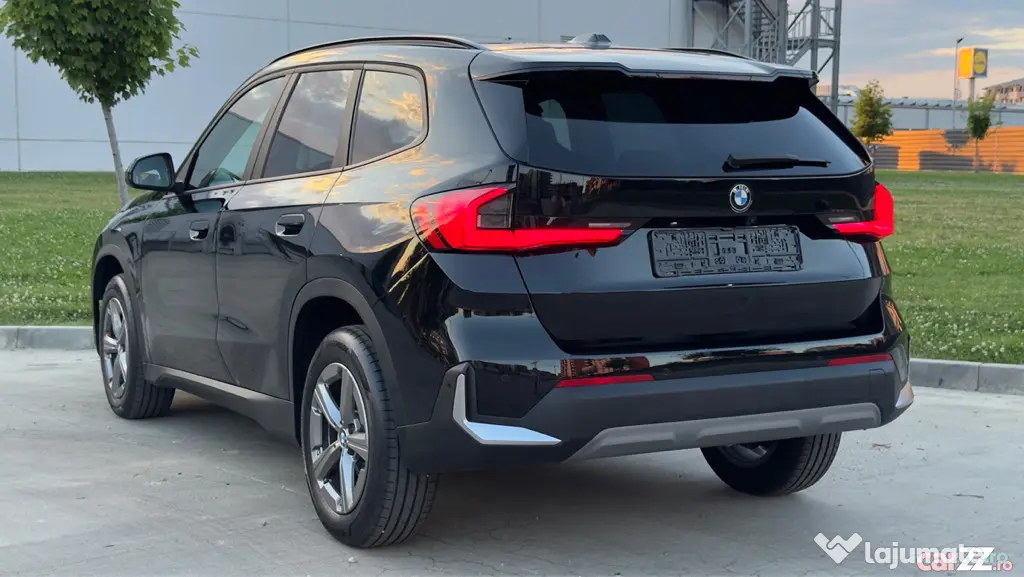 Bmw X1 ultimul model 2023 X-Line/Automta/ACC/Full PIELE//Keyless Entry/Led - Bucuresti (Bucuresti-Ilfov)