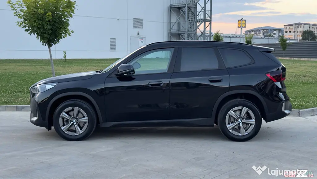 Bmw X1 ultimul model 2023 X-Line/Automta/ACC/Full PIELE//Keyless Entry/Led - Bucuresti (Bucuresti-Ilfov)