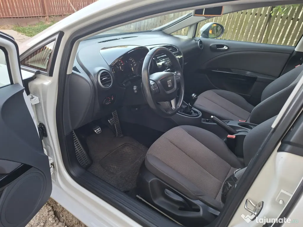 Seat leon style 1.4 tsi 125 cp | bi-xenon adaptiv | trapa | 197.533 km