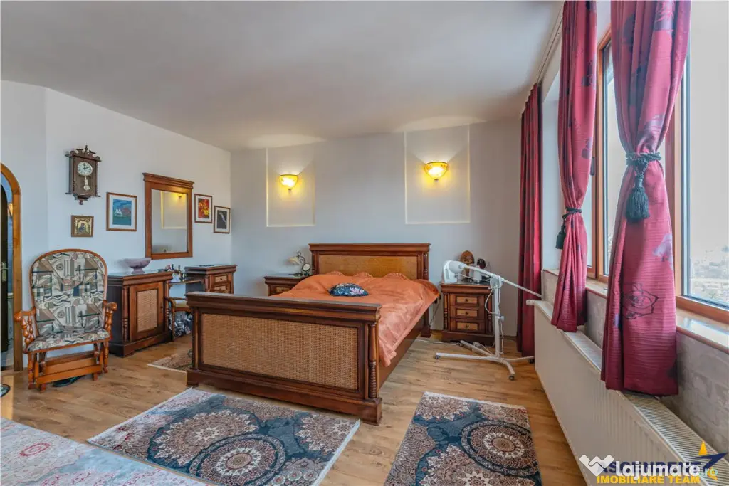 Resedinta reprezentativa, avantaj financiar remarcabil, fere - Brasov (Brasov)