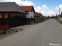 Teren constructii intravilan utilitati drum asfaltat pozitionare buna central