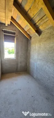 Casa de vanzare la Ipotesti!