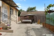 Casă cu 2 camere de vânzare - Nădlac