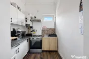 Casă cu 2 camere de vânzare - Nădlac