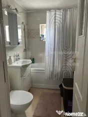 Apartament de vânzare cu 3 camere și garaj sub bloc, Brăd 