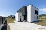 Vila Sanpetru, intabulata, constructie noua, zona Lempes