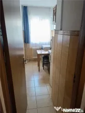 Girocului, apartament 2 camere, semidecomandat, etaj 1 