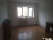 Apartament Cu 3 Camere Decomandate Zona George Enescu