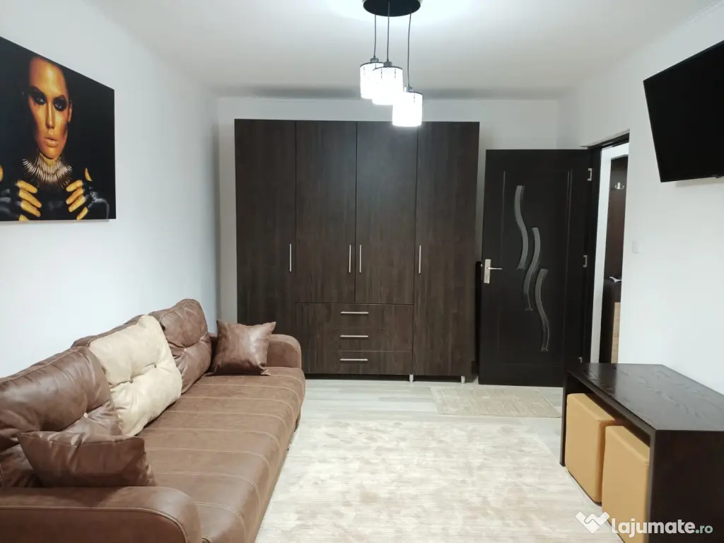 Închiriez garsonieră confort 1 | Zona Traian