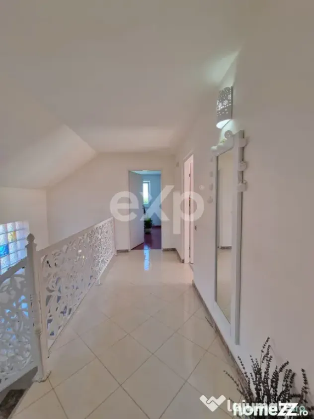 Casă de vânzare 225 mp ,Mărginenii de Sus , DB - Marginenii De Sus (Dambovita)