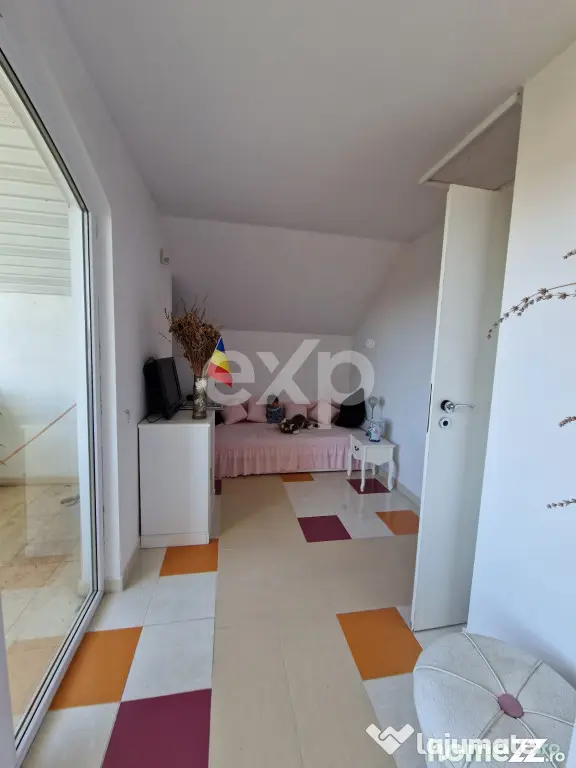 Casă de vânzare 225 mp ,Mărginenii de Sus , DB - Marginenii De Sus (Dambovita)
